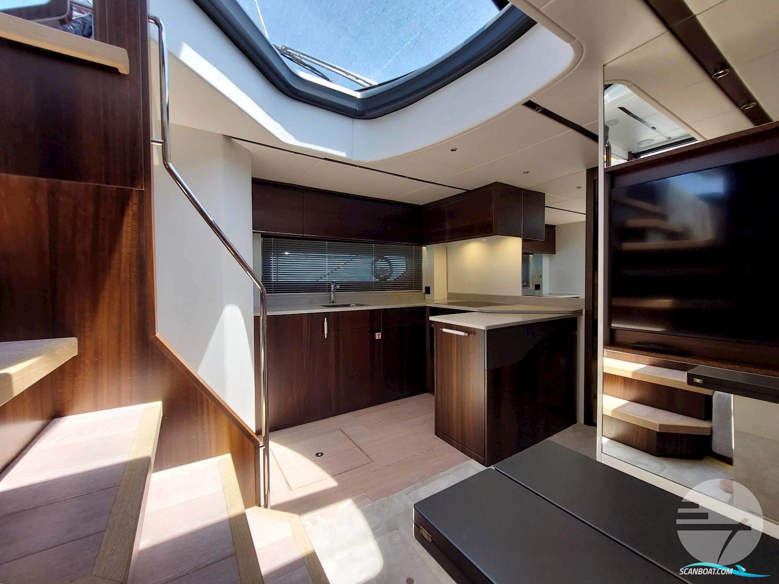 Sunseeker Predator 55 Evo