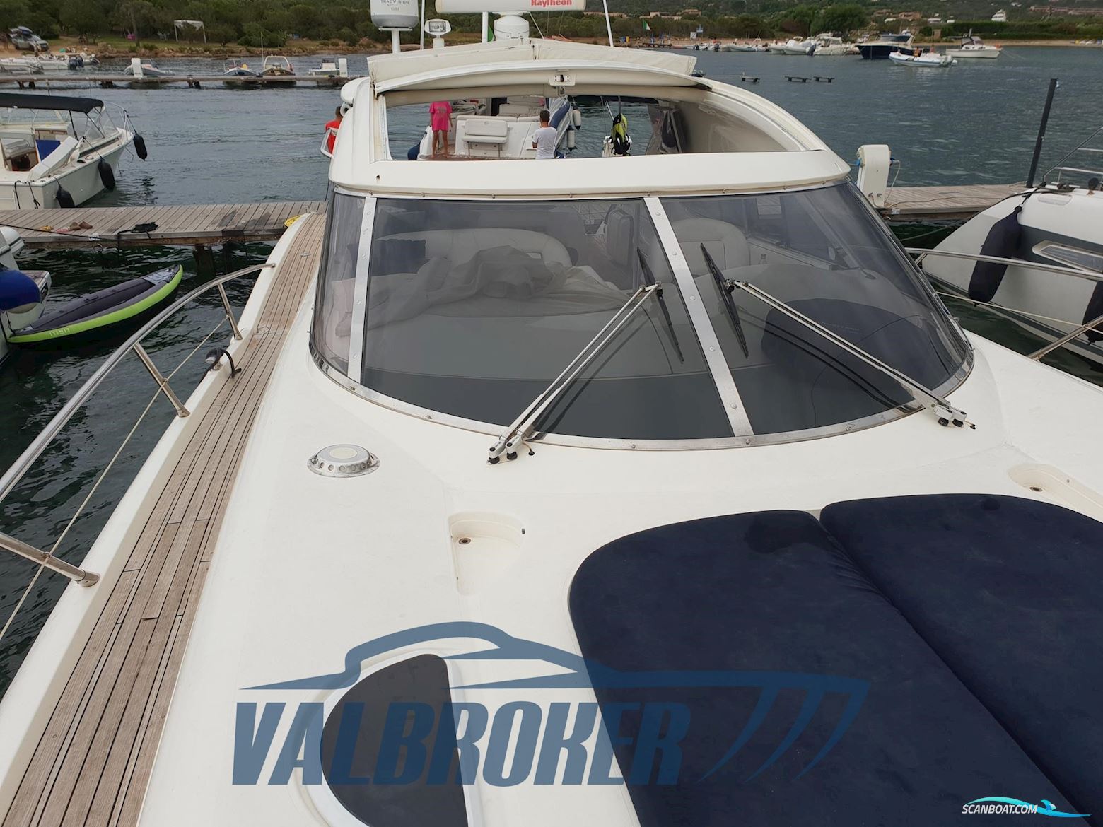 Sunseeker Predator 60