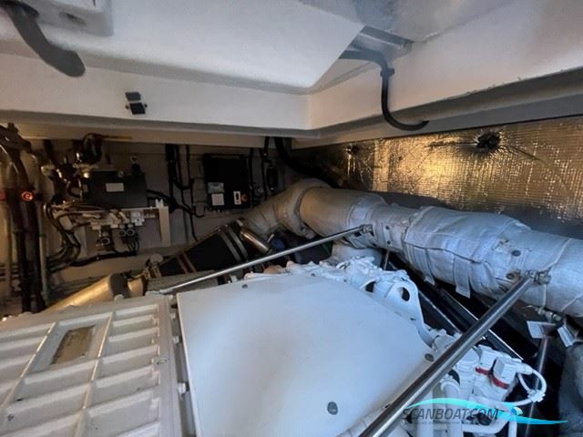 Sunseeker Predator 62