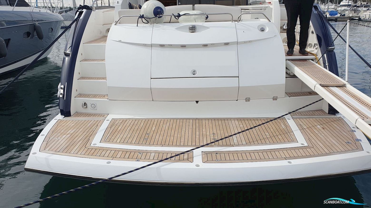 Sunseeker Predator 62