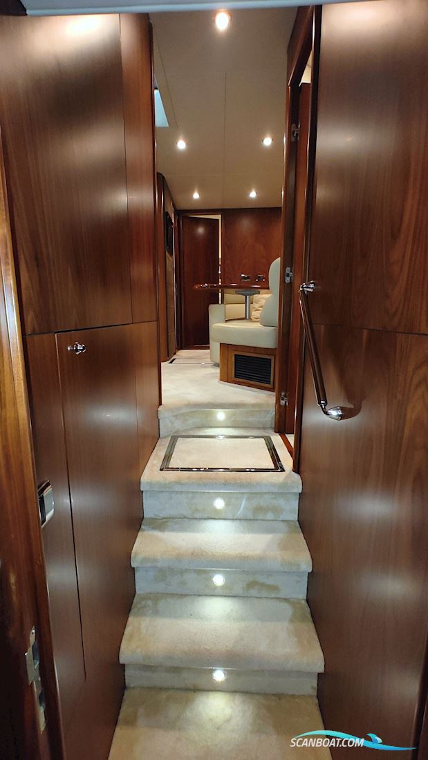 Sunseeker Predator 62