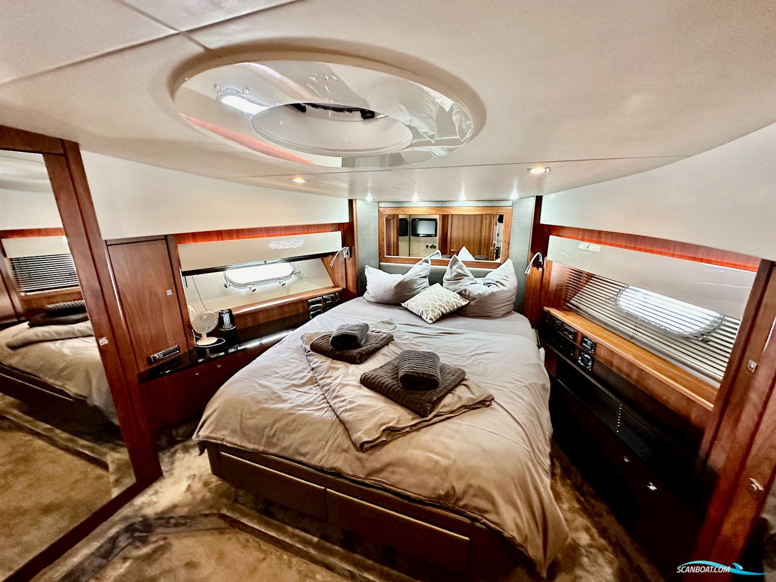 Sunseeker Predator 74