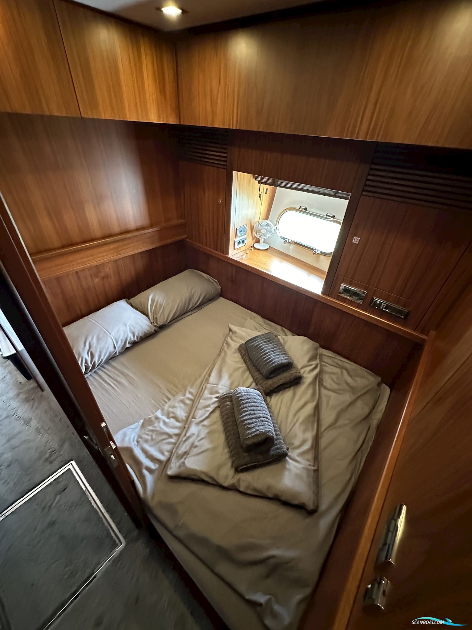 Sunseeker Predator 74