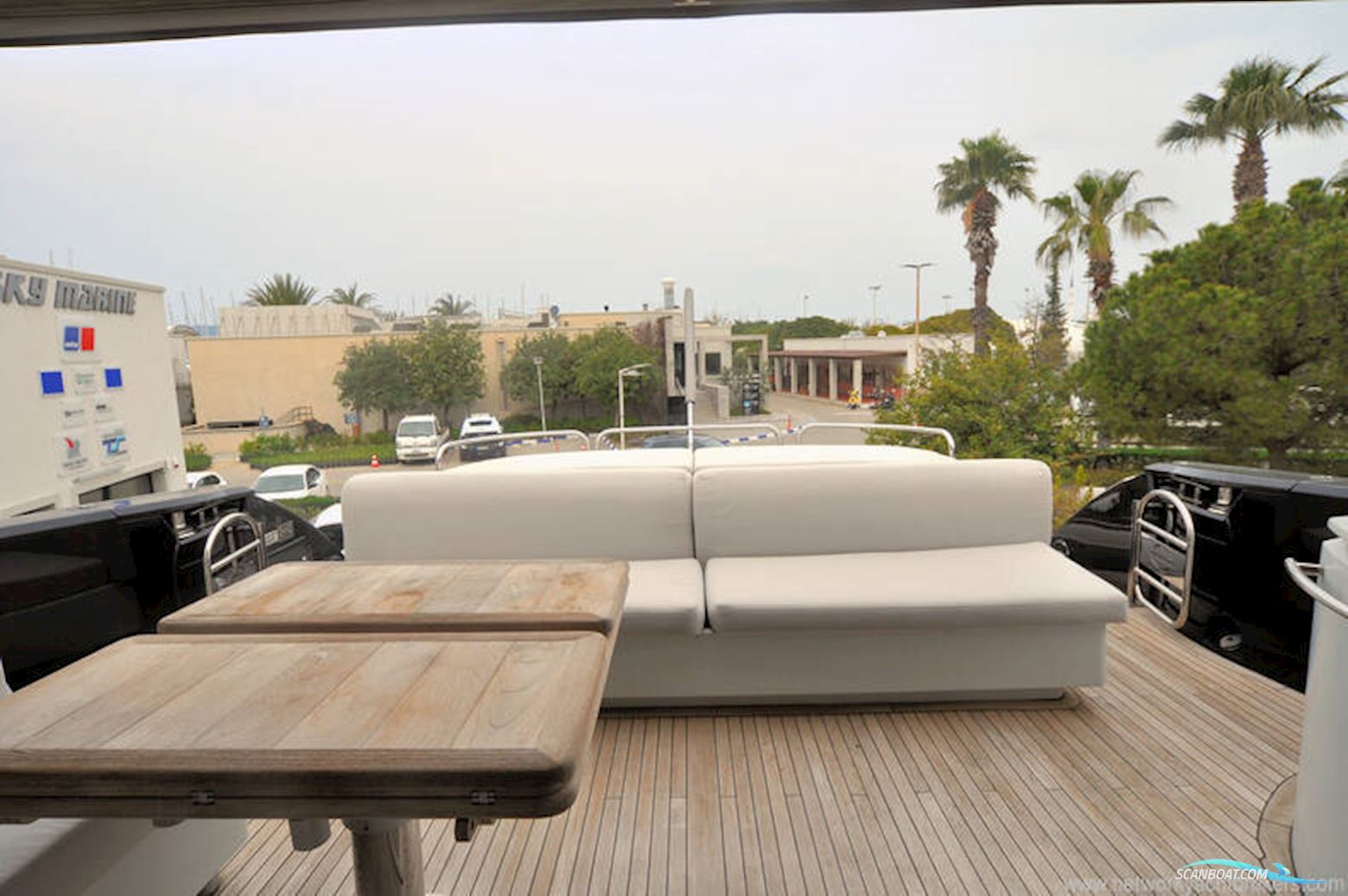 Sunseeker Predator 74