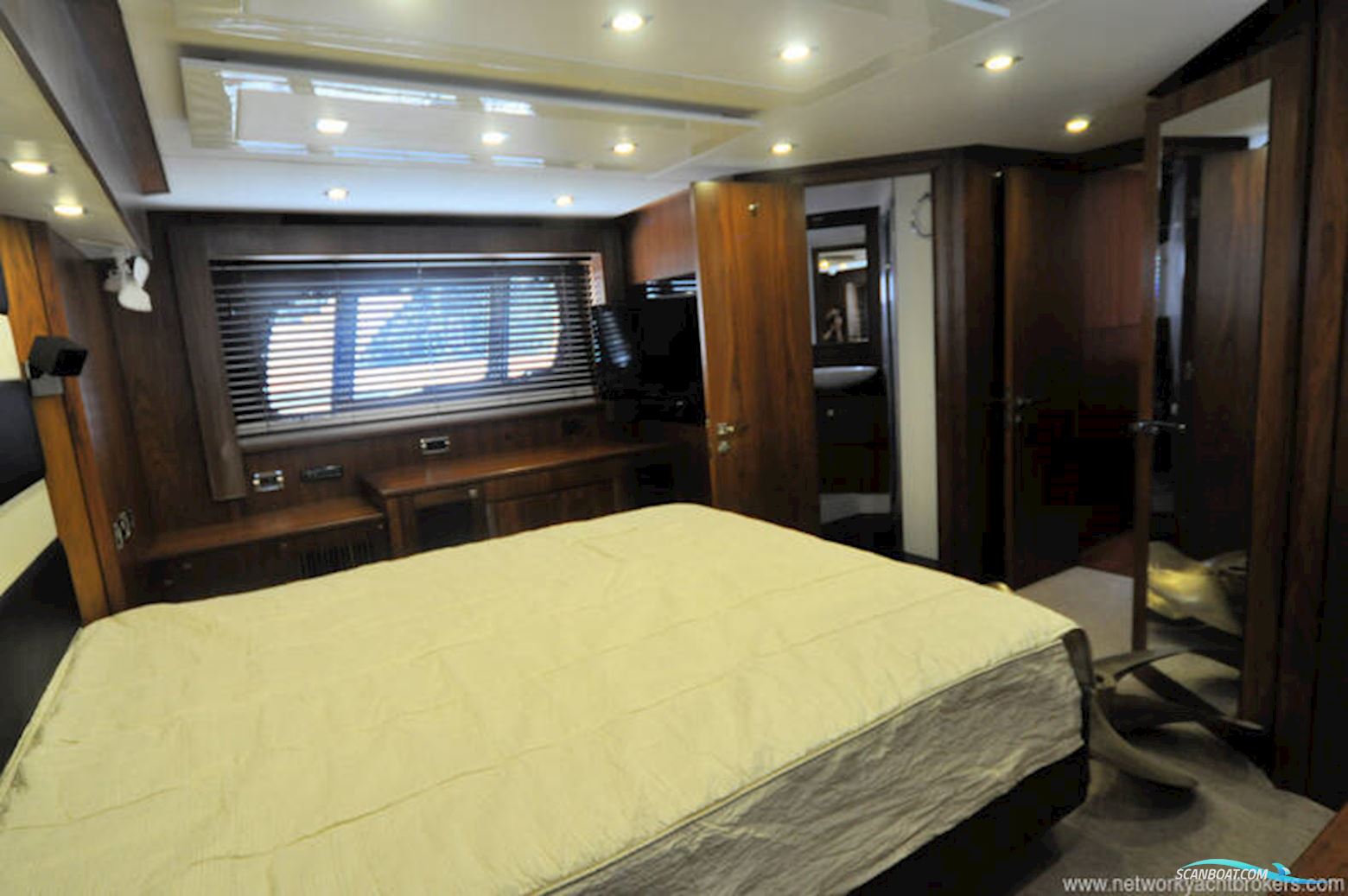 Sunseeker Predator 74