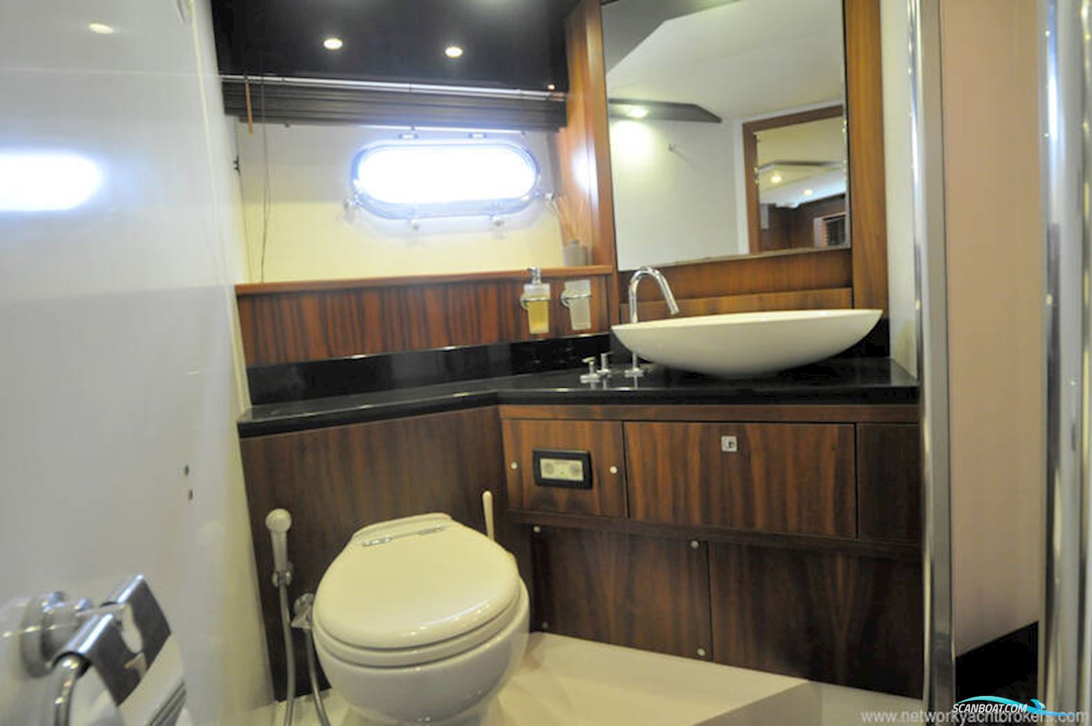 Sunseeker Predator 74