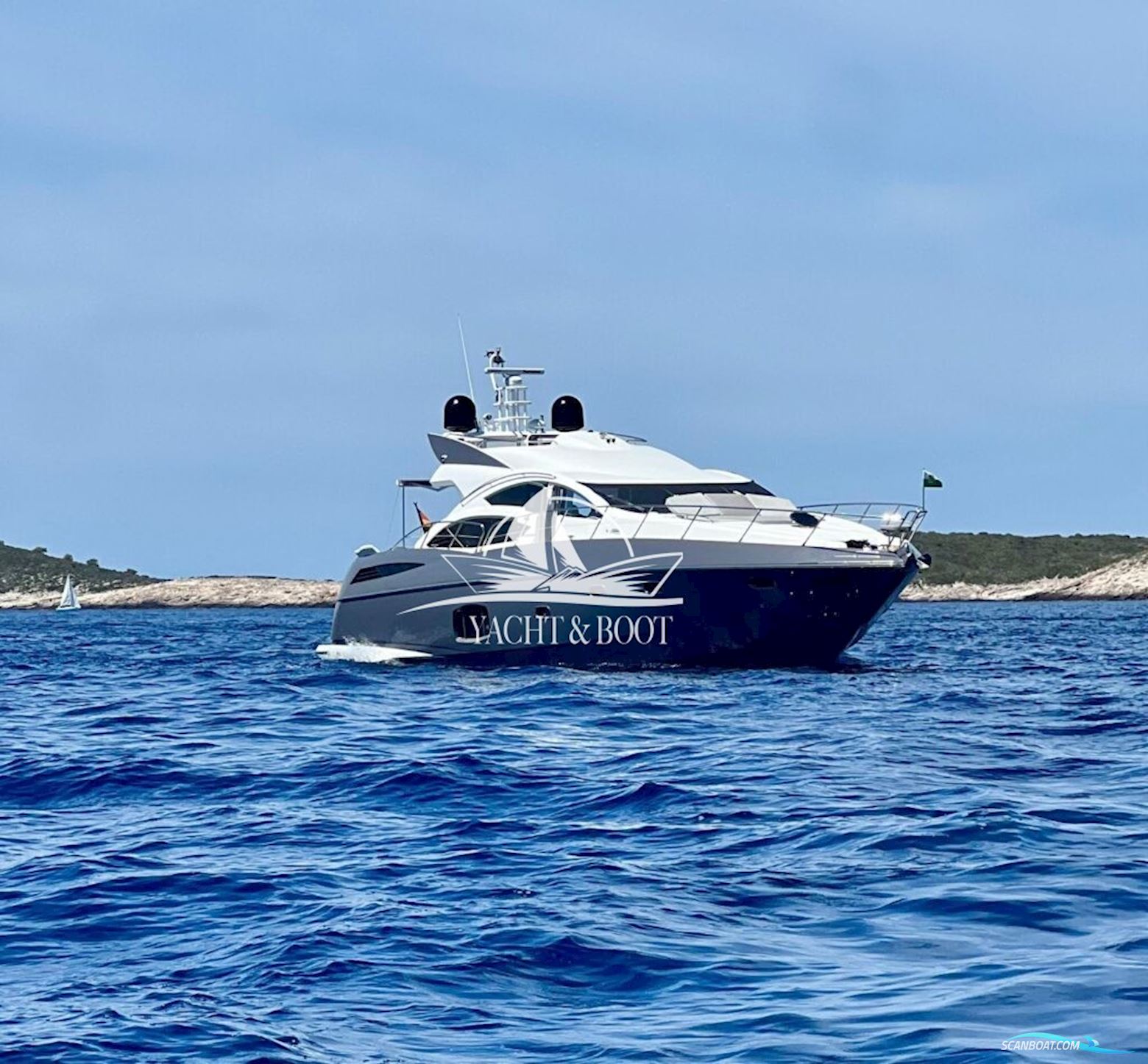 Sunseeker Predator 74 Sports Fly