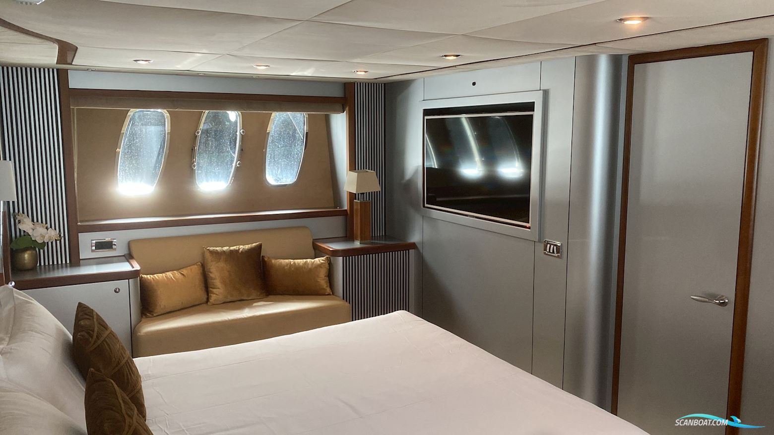 Sunseeker Predator 82