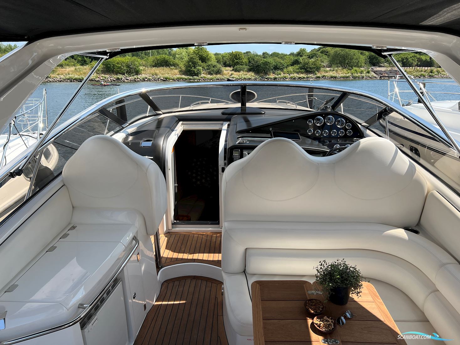 Sunseeker Superhawk 43