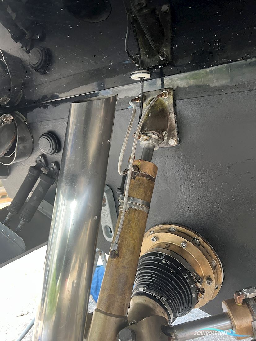 Sunseeker Superhawk 43