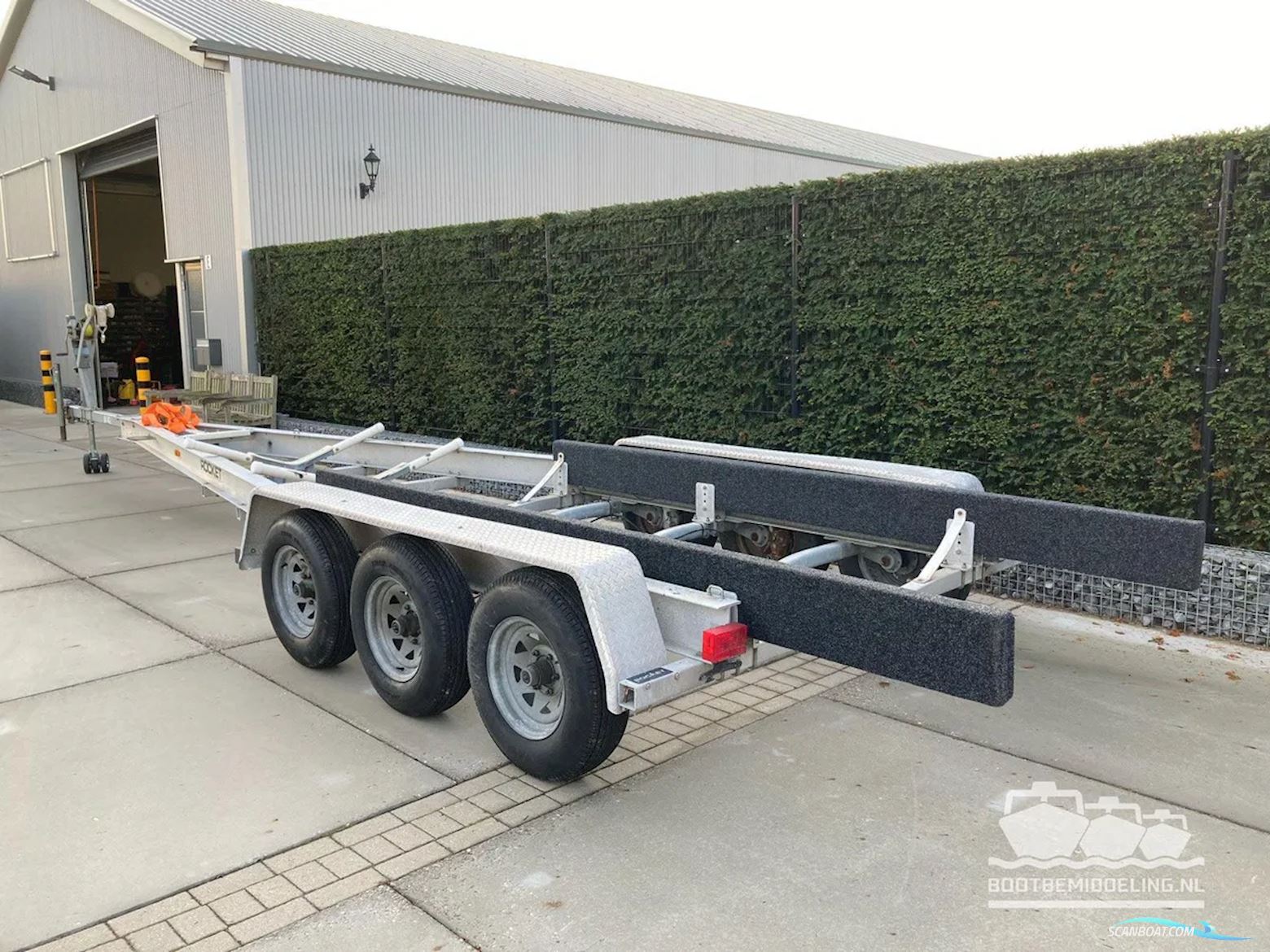 Sunseeker Tomahawk 37