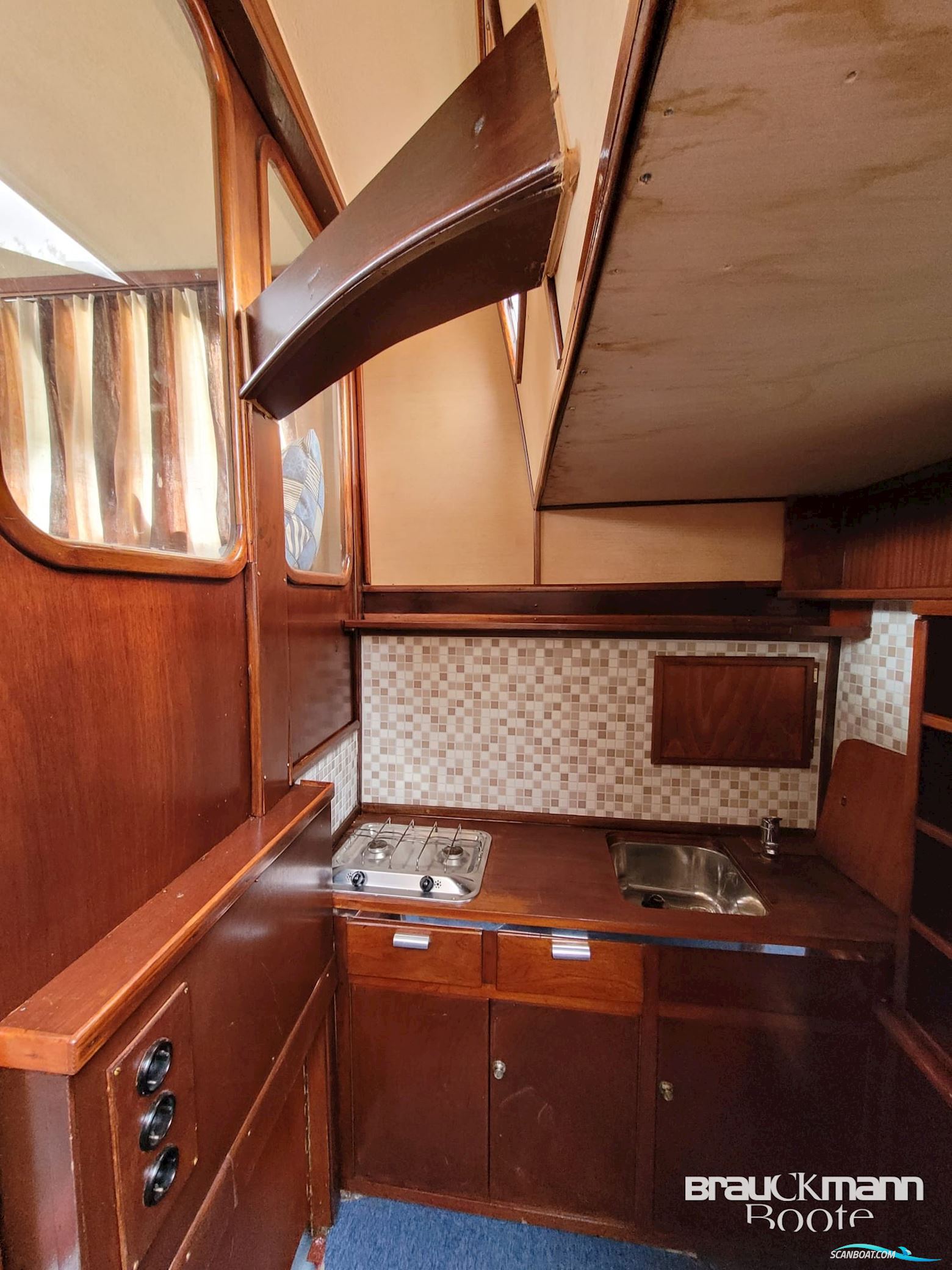 Super Van Craft 1200