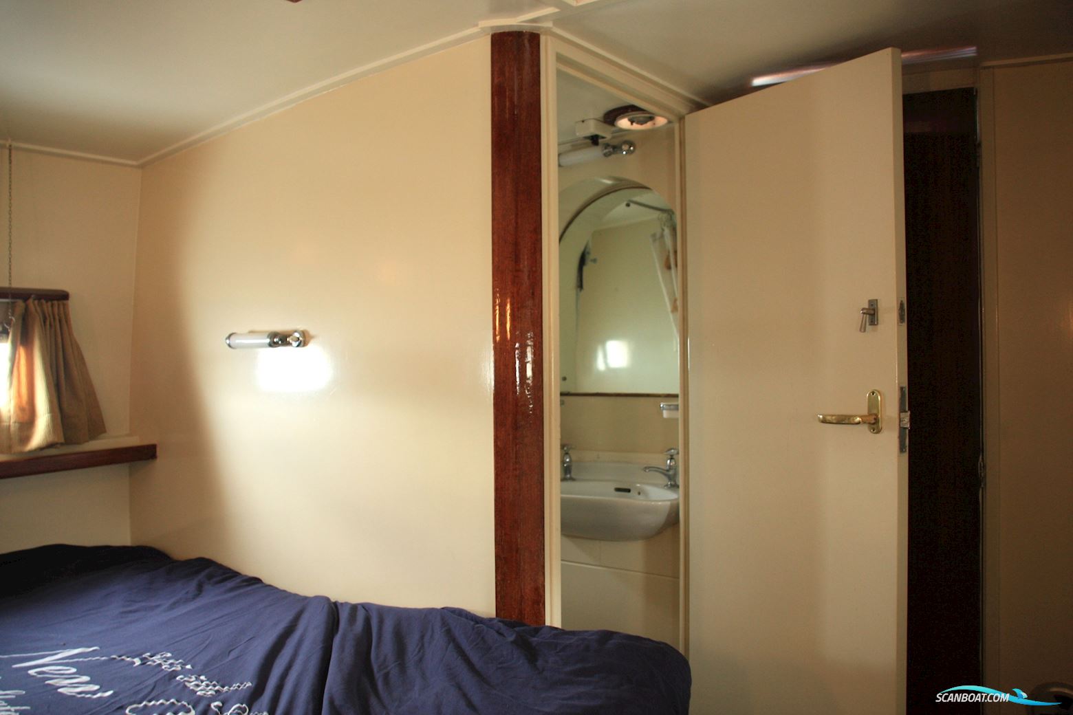 Super Van Craft 1220