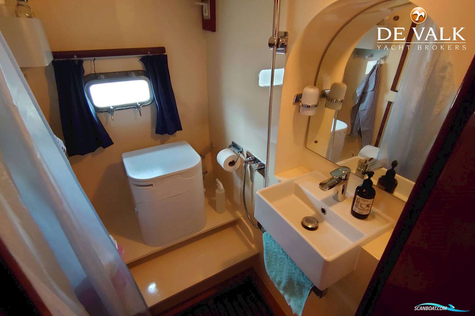 Super Van Craft 1320