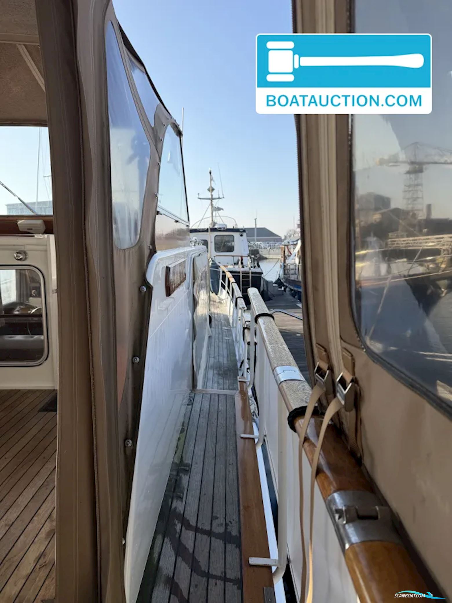 Super Van Craft 13.50