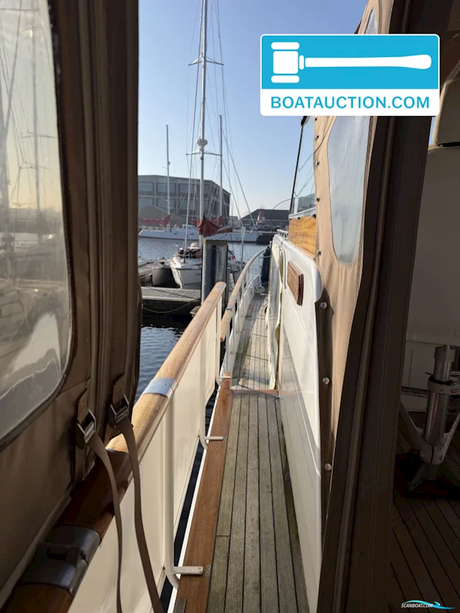 Super Van Craft 13.50