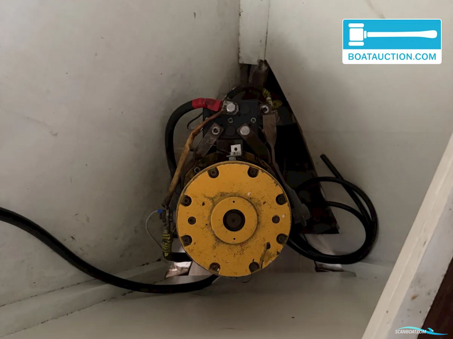 Super Van Craft 13.50