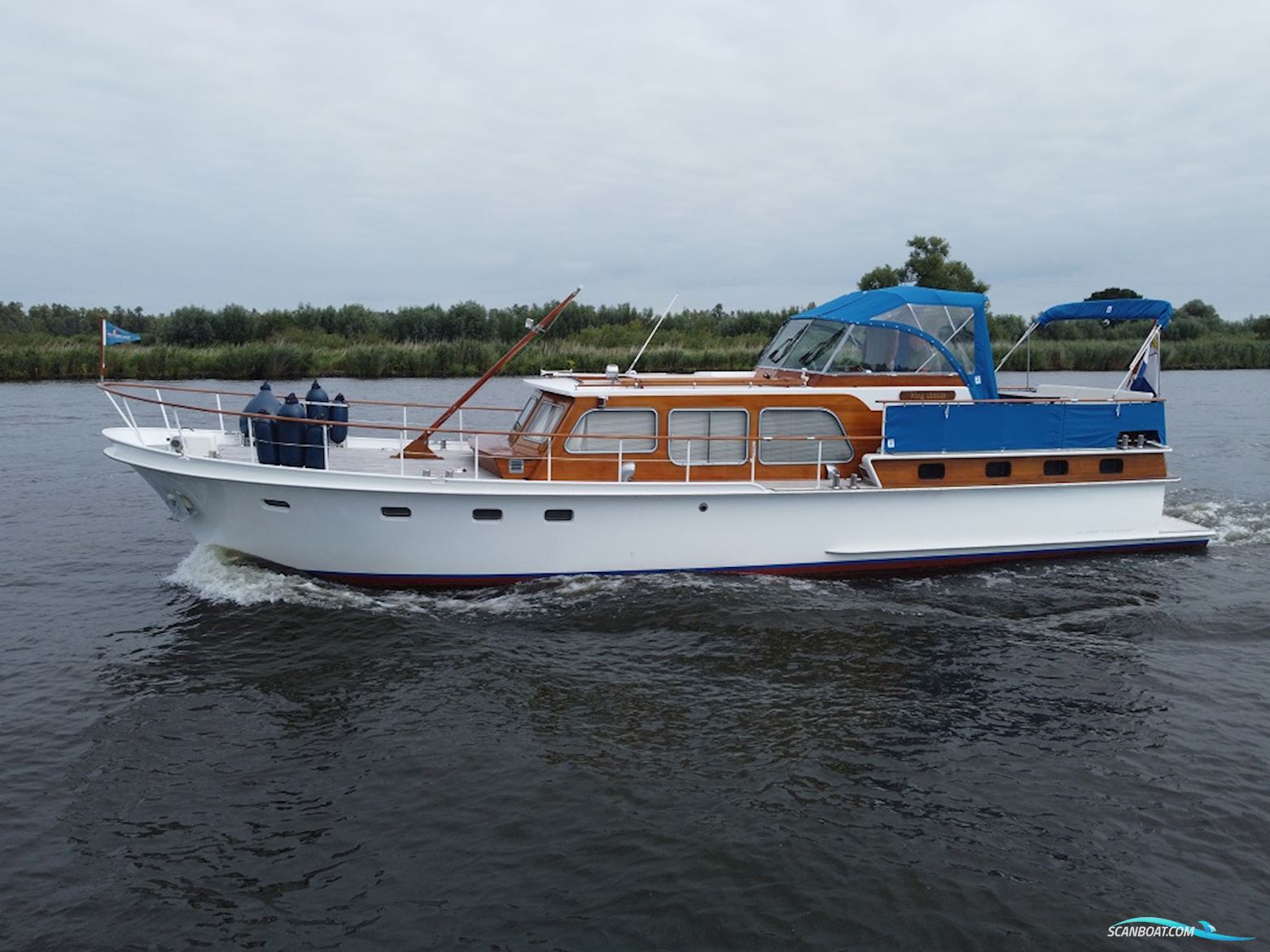 Super Van Craft 13.80