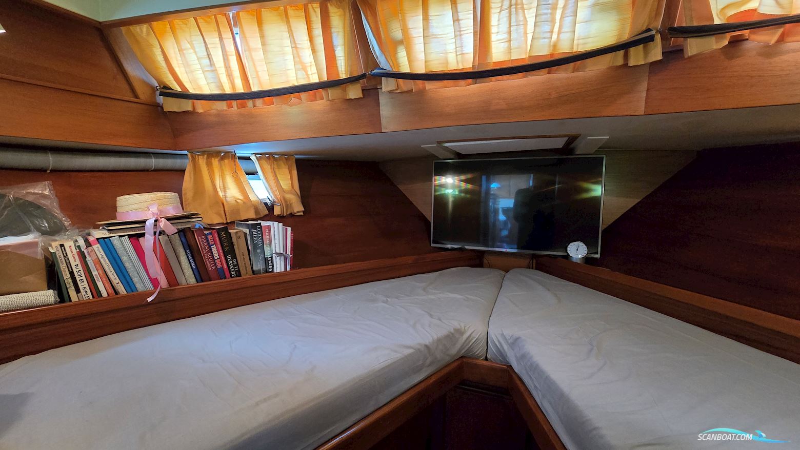 Super Van Craft 13.80