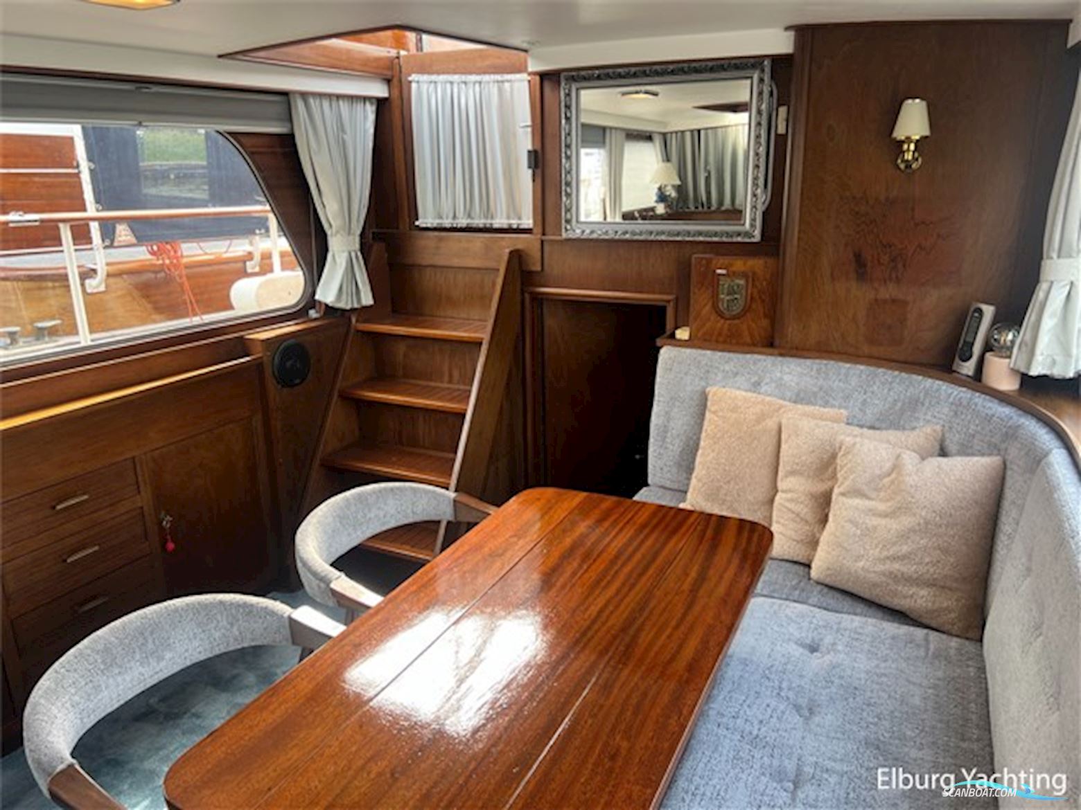 Super Van Craft 13.80