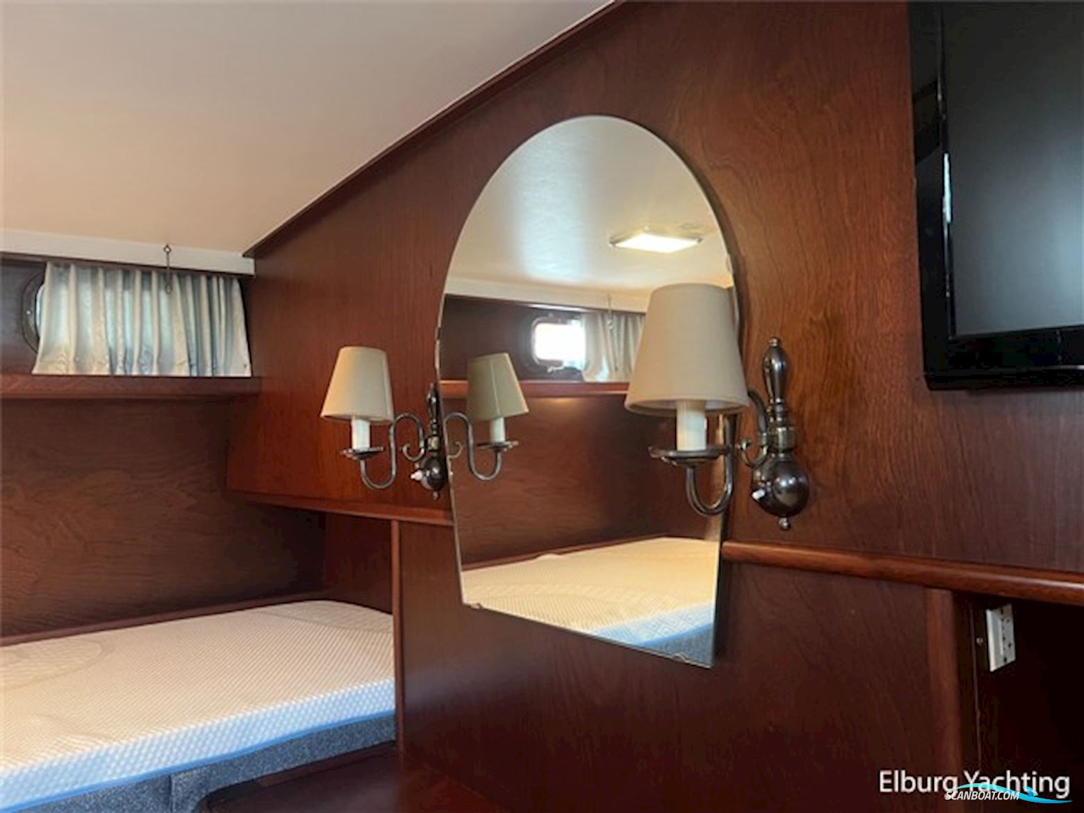 Super Van Craft 13.80