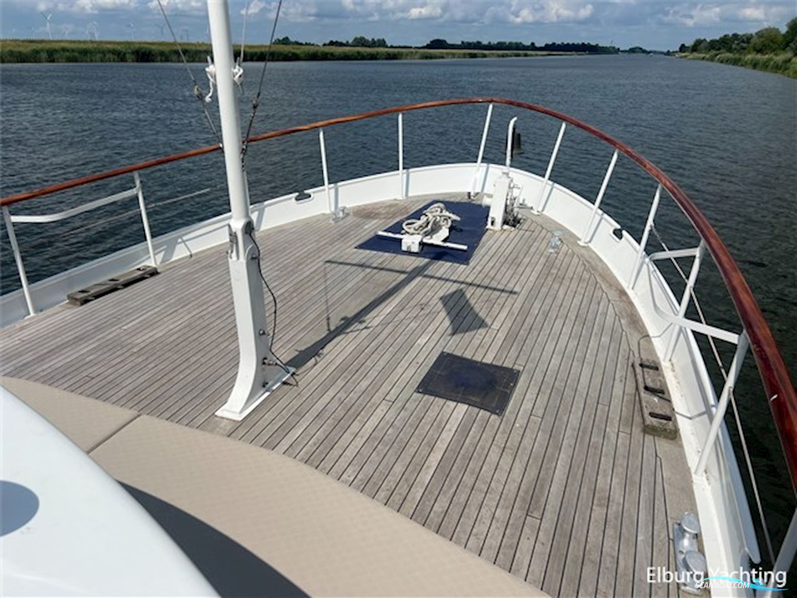 Super Van Craft 13.80