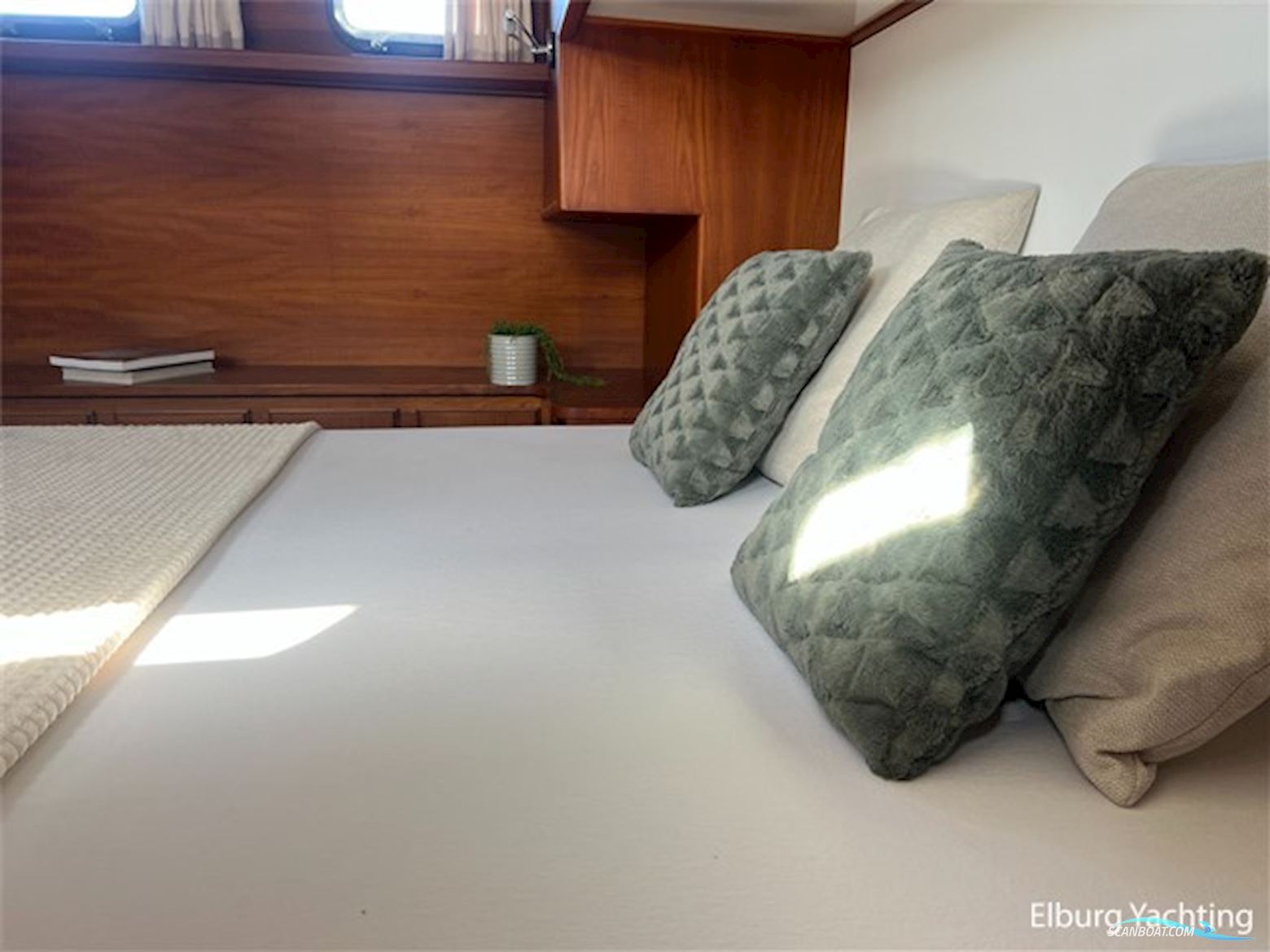 Super Van Craft 16.20