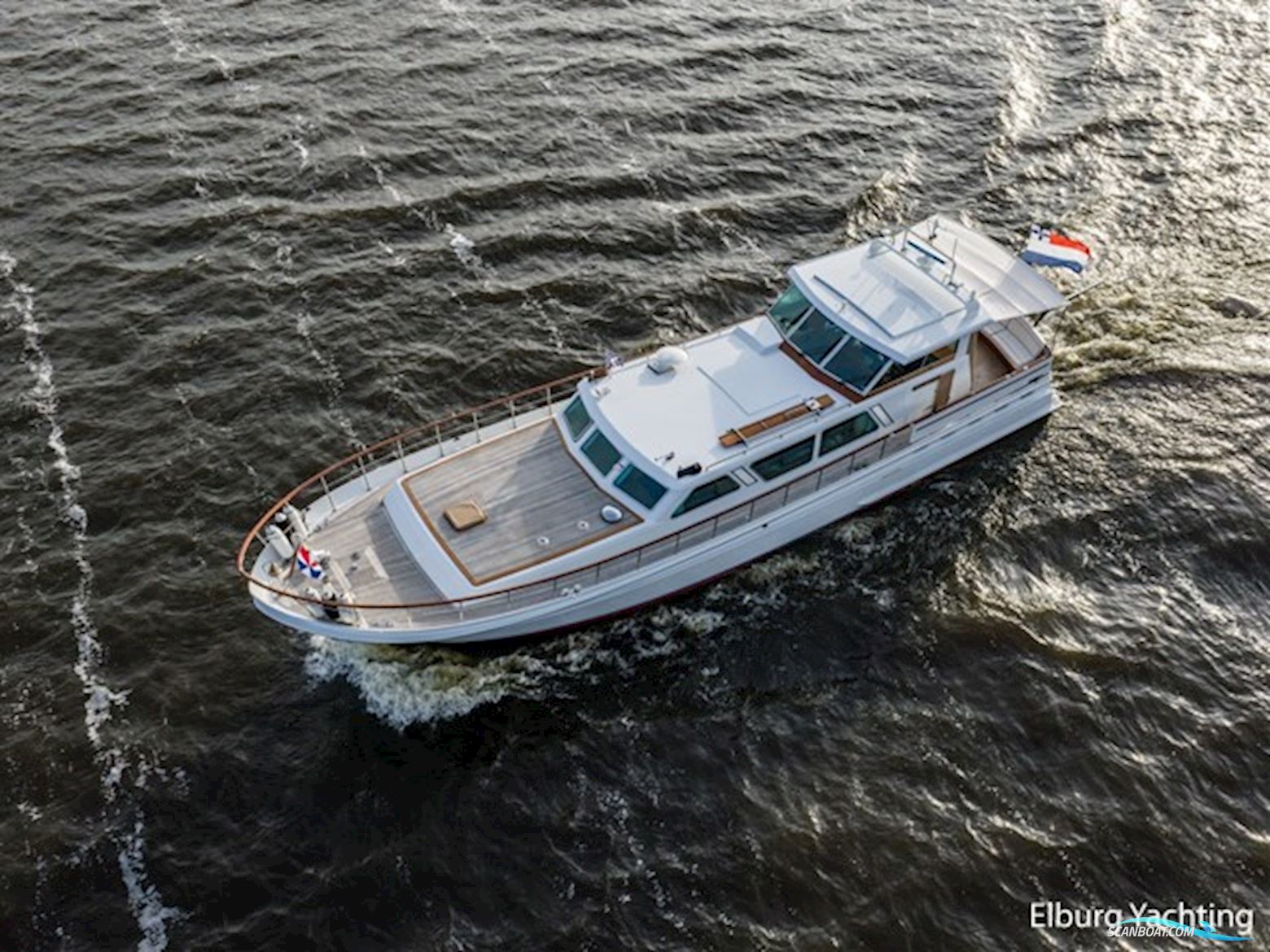 Super Van Craft 18.60 - Vast Stuurhuis