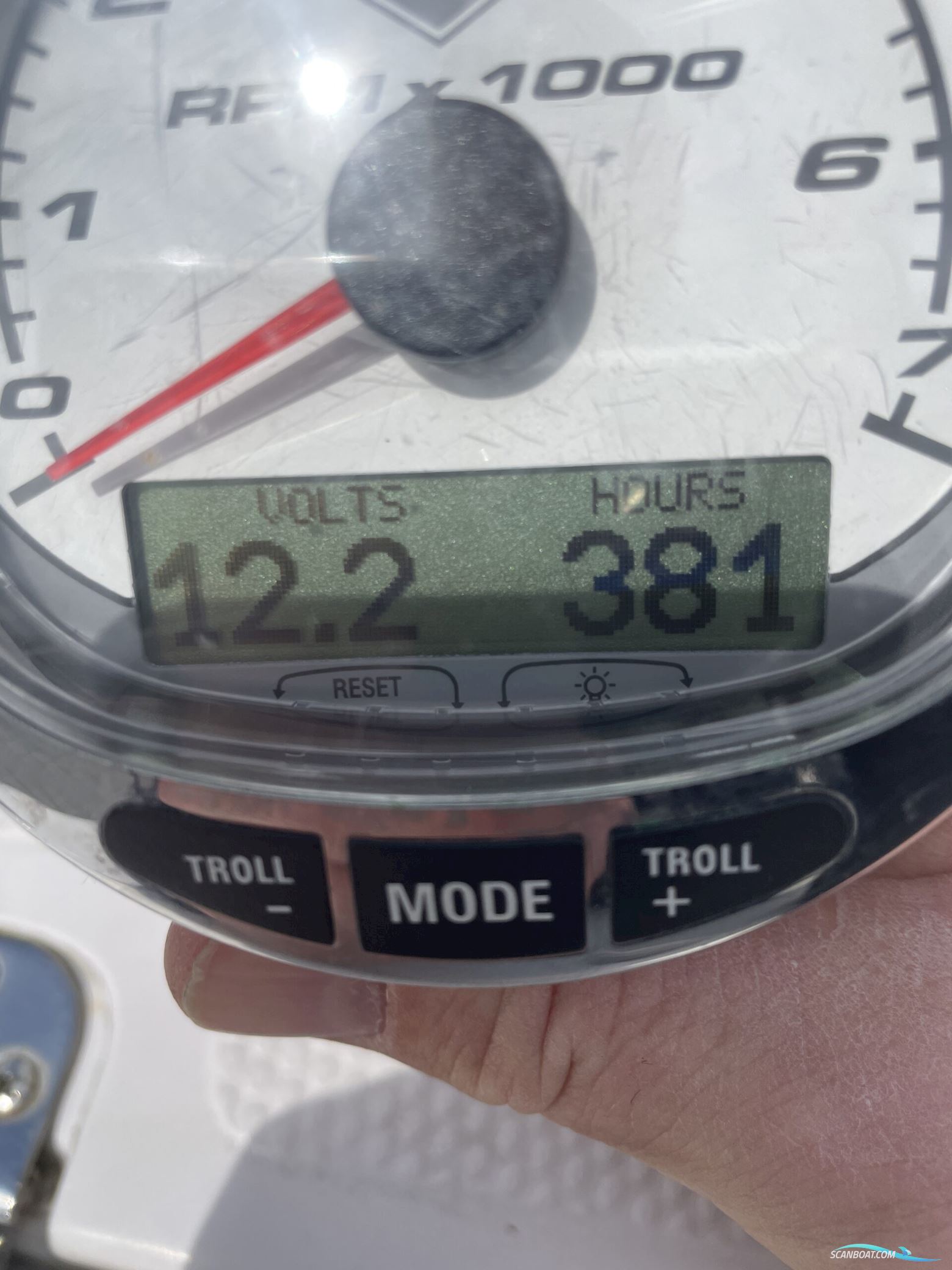 Tahoe 215 CC Deckboat WA