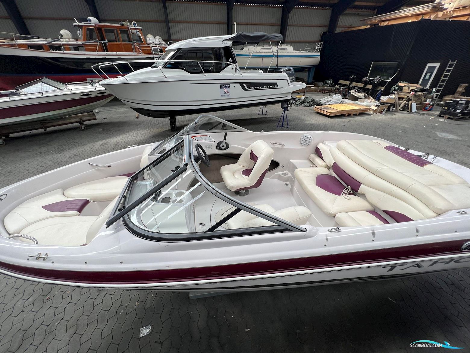 Tahoe Q5i sport Motorboten 2009, Denemarken