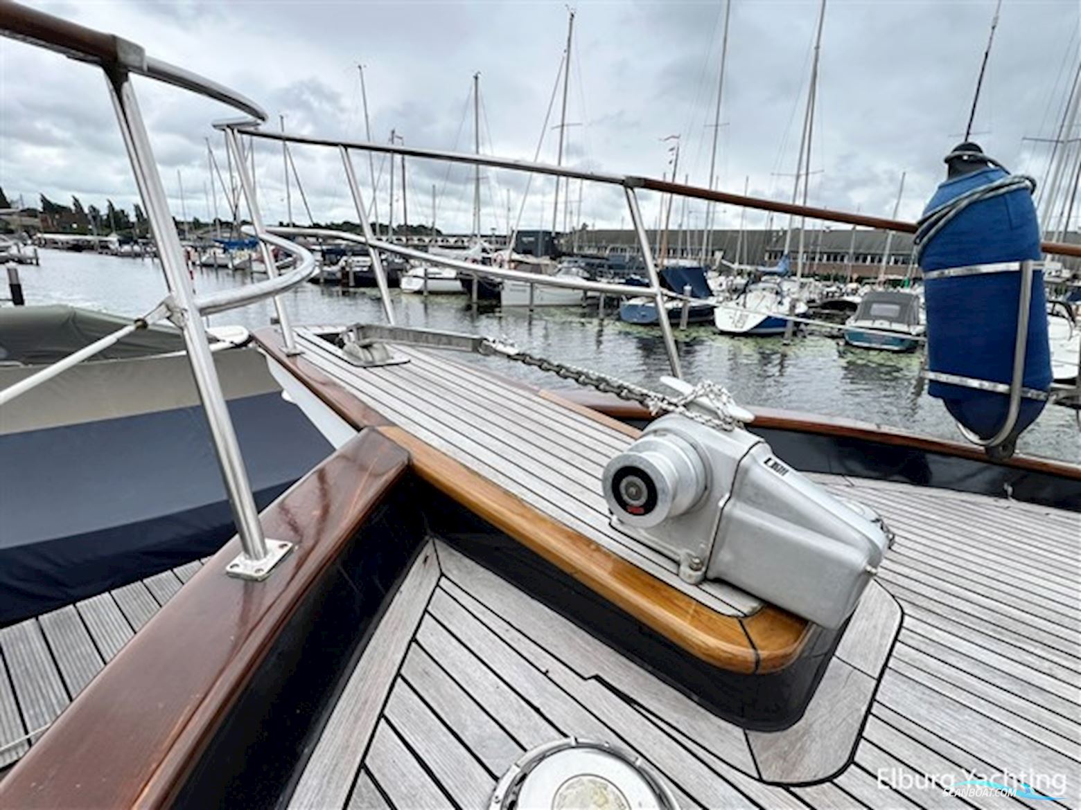 Tayana Trawler  - Pieter Beeldsnijder