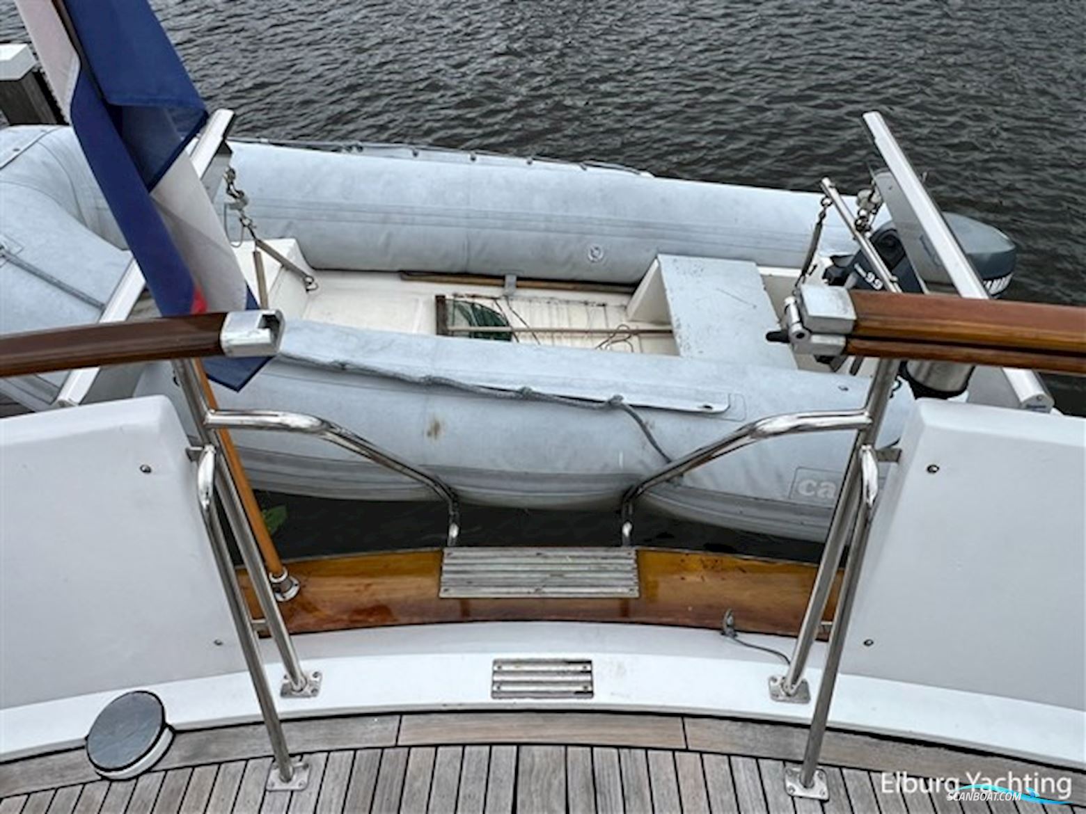 Tayana Trawler - Pieter Beeldsnijder