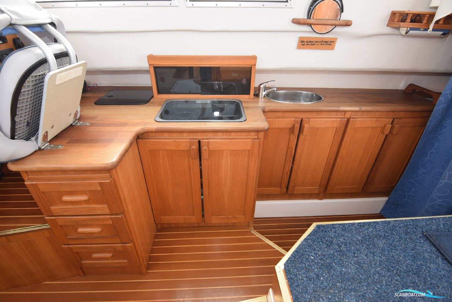 Tekno-Marine Seiskari S-300