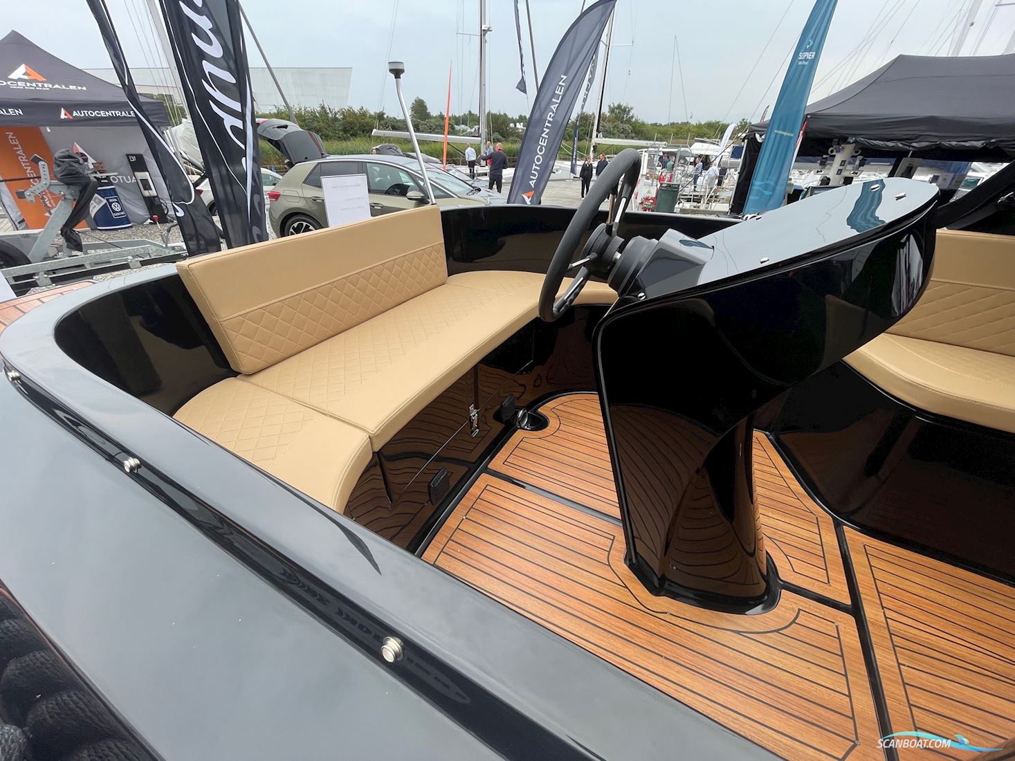 Tender Gentleman´s Launch 500XL