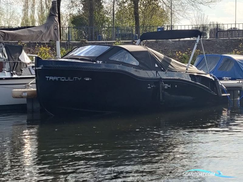 Tender Gentleman´s Launch 700XL
