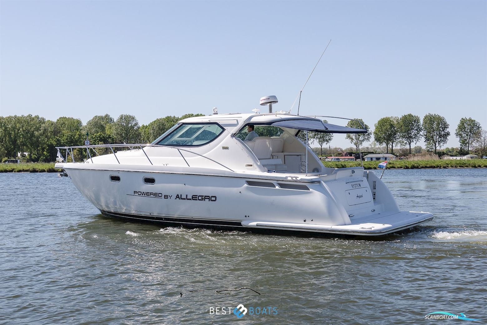 Tiara Yachts 4300 Sovran