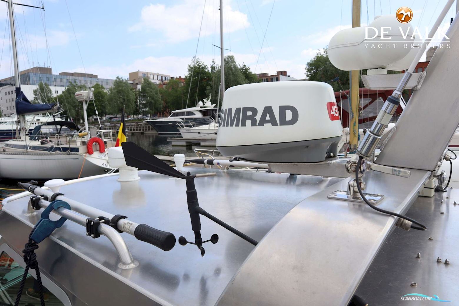 Tinn-silver 600 Cabin