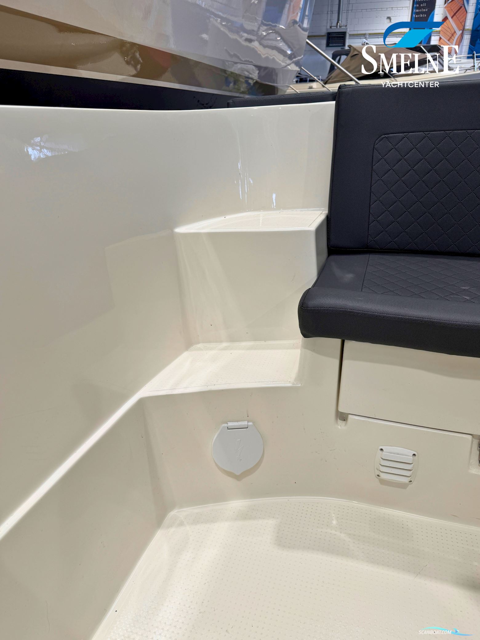 Topcraft 605 Tender