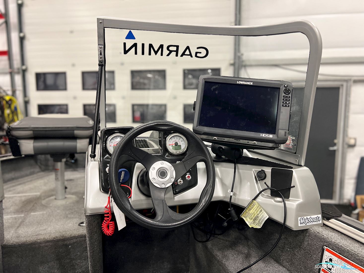 Tracker Pro Guide V16 WT