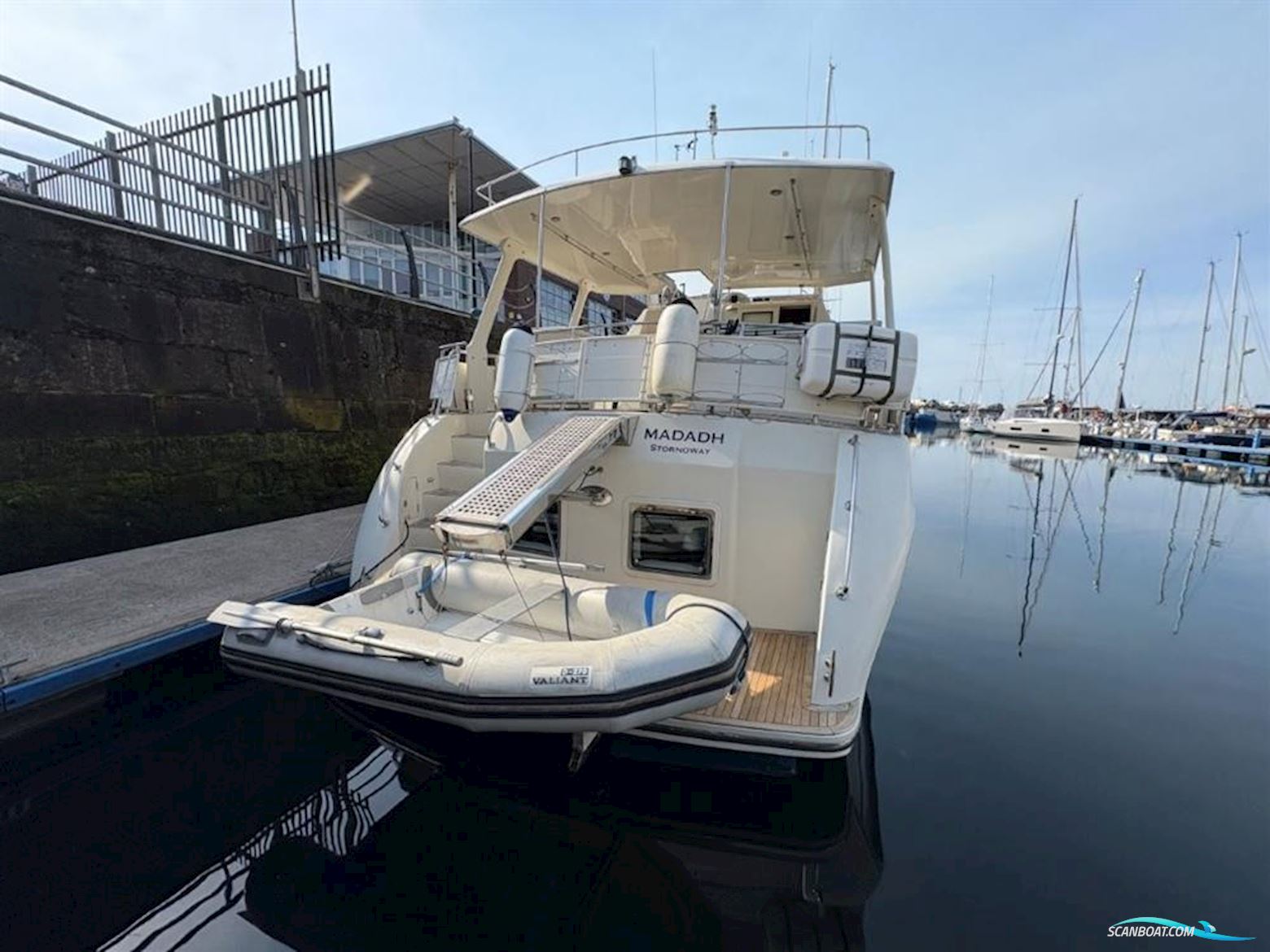 Trader  535 Signature