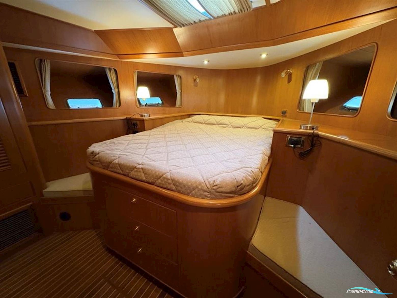 Trader  535 Signature