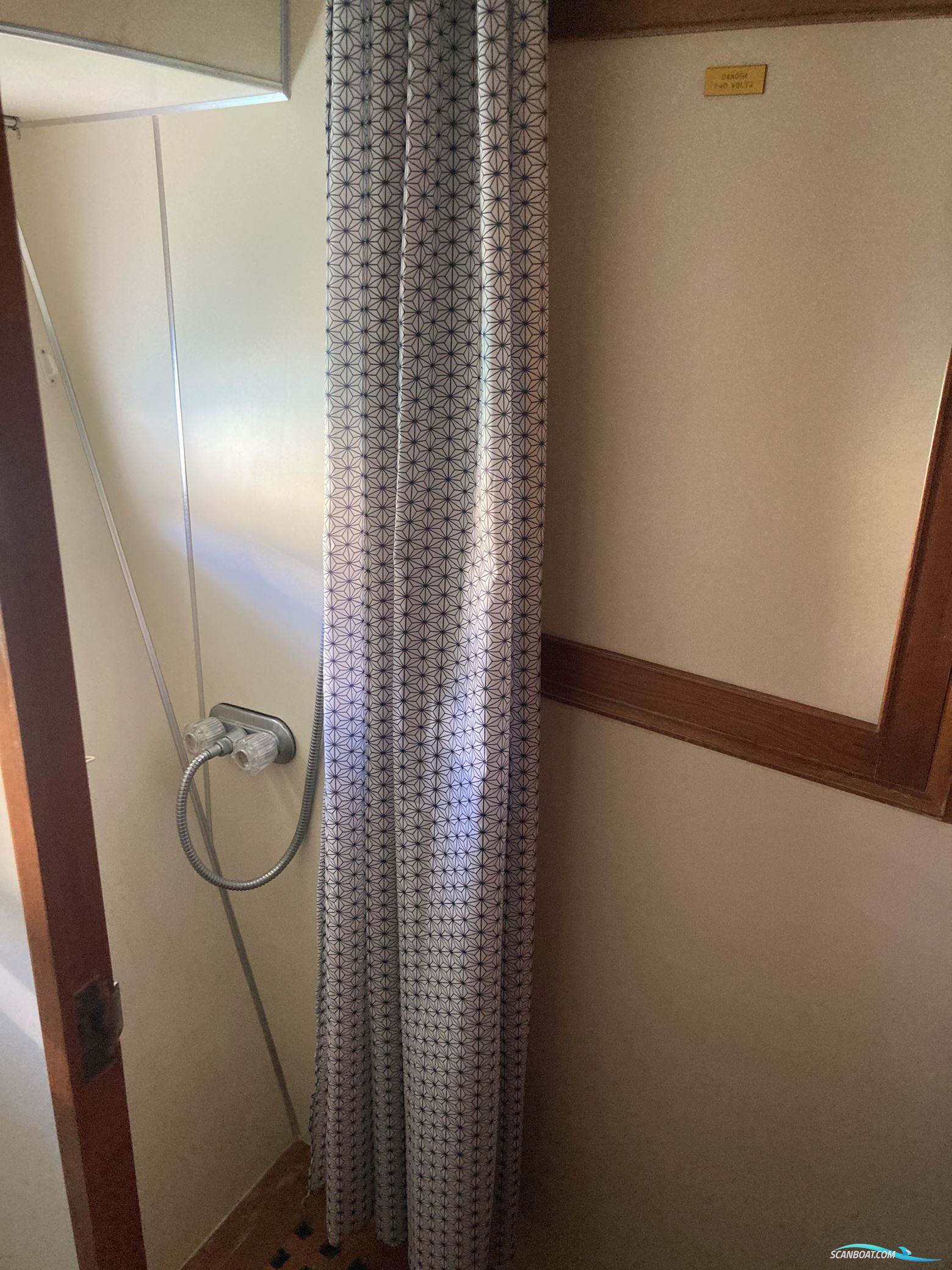 Trader 47 Flybridge  Cruising Motor Yacht or Live Aboard