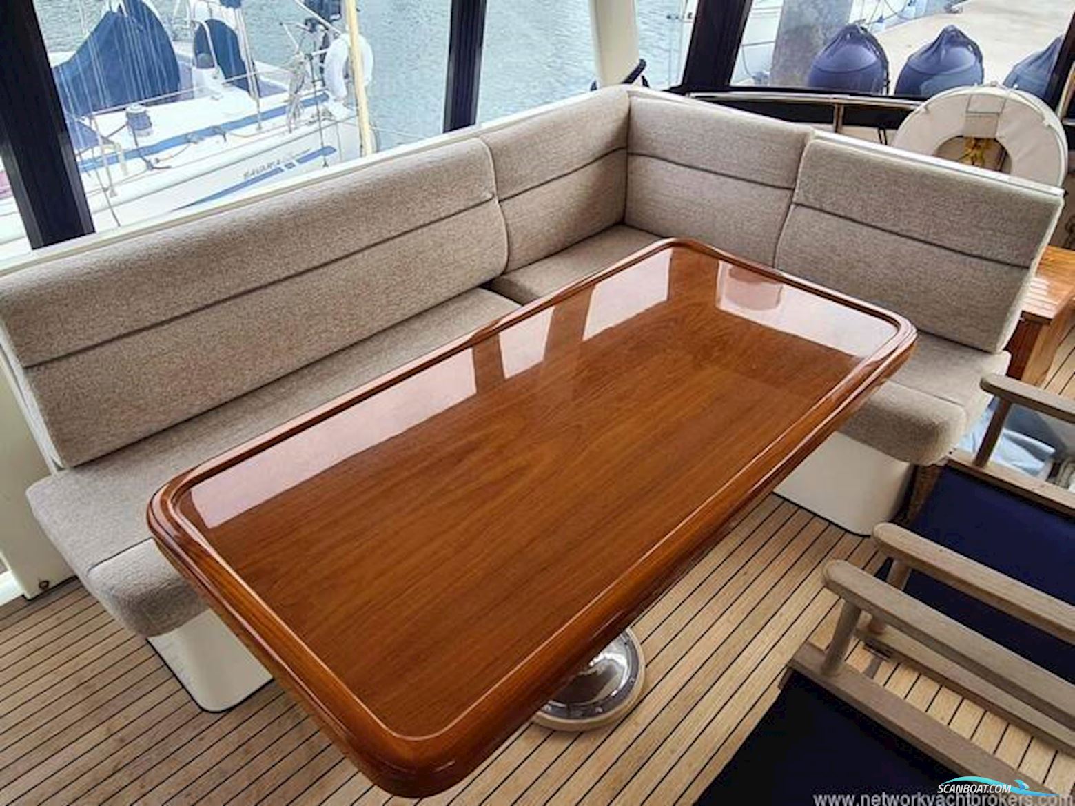 Trader Signature 535