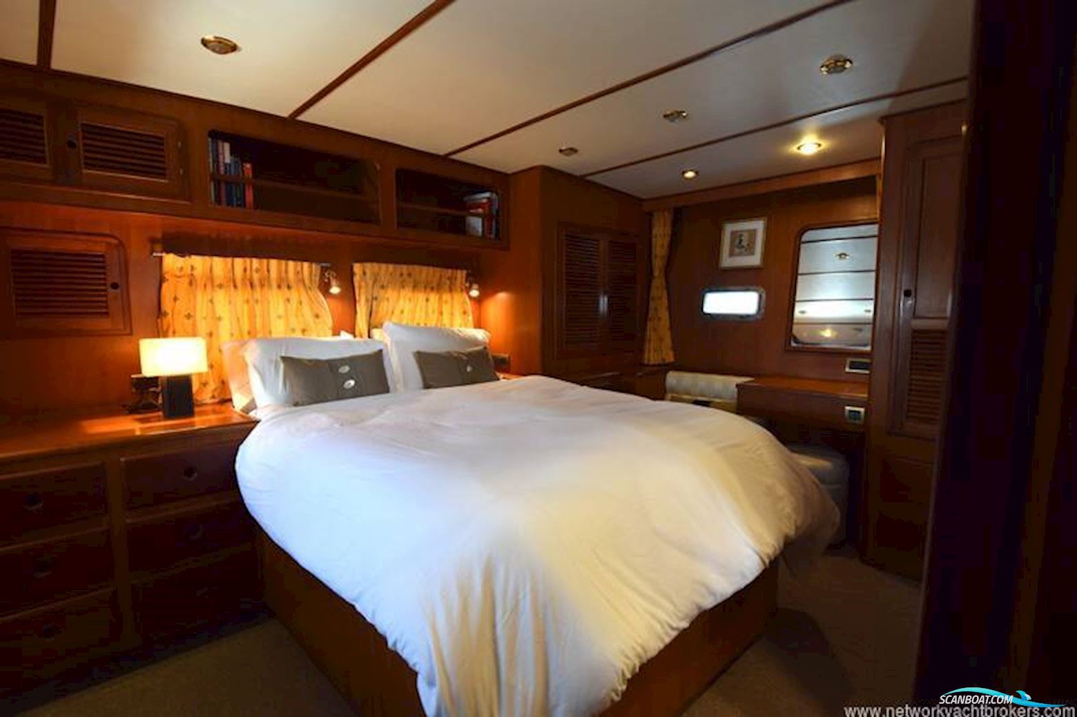 Trader Sunliner 625