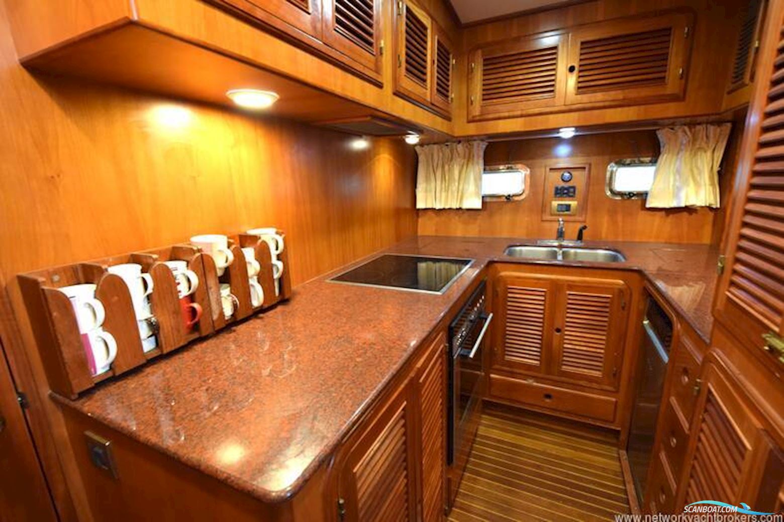 Trader Sunliner 625