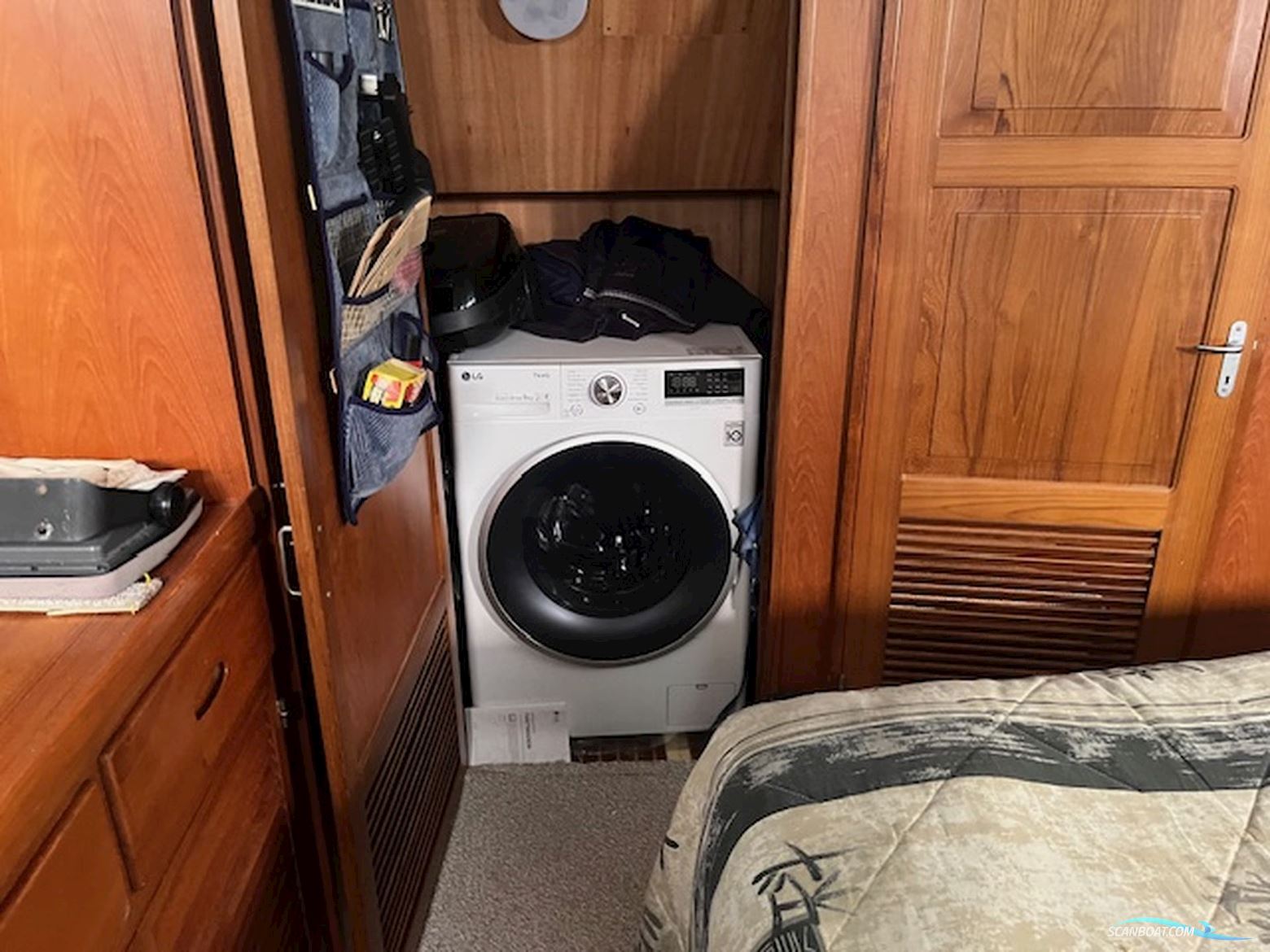 Tradewind 43 Sundeck