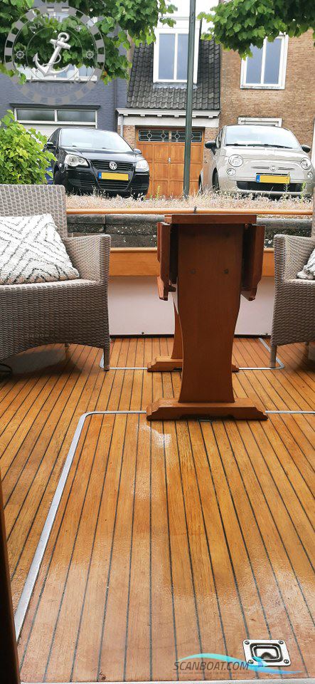 Trojan Yacht 25 Express