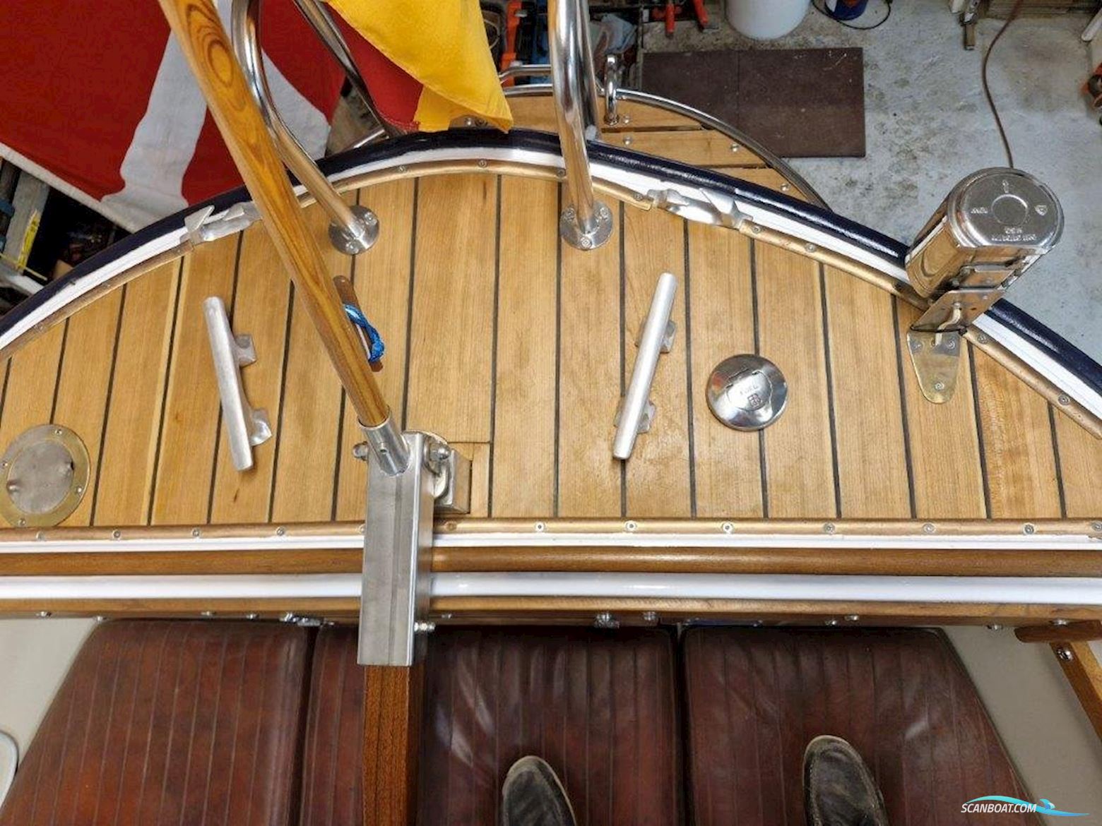 Tucker Boot Tucker Boat