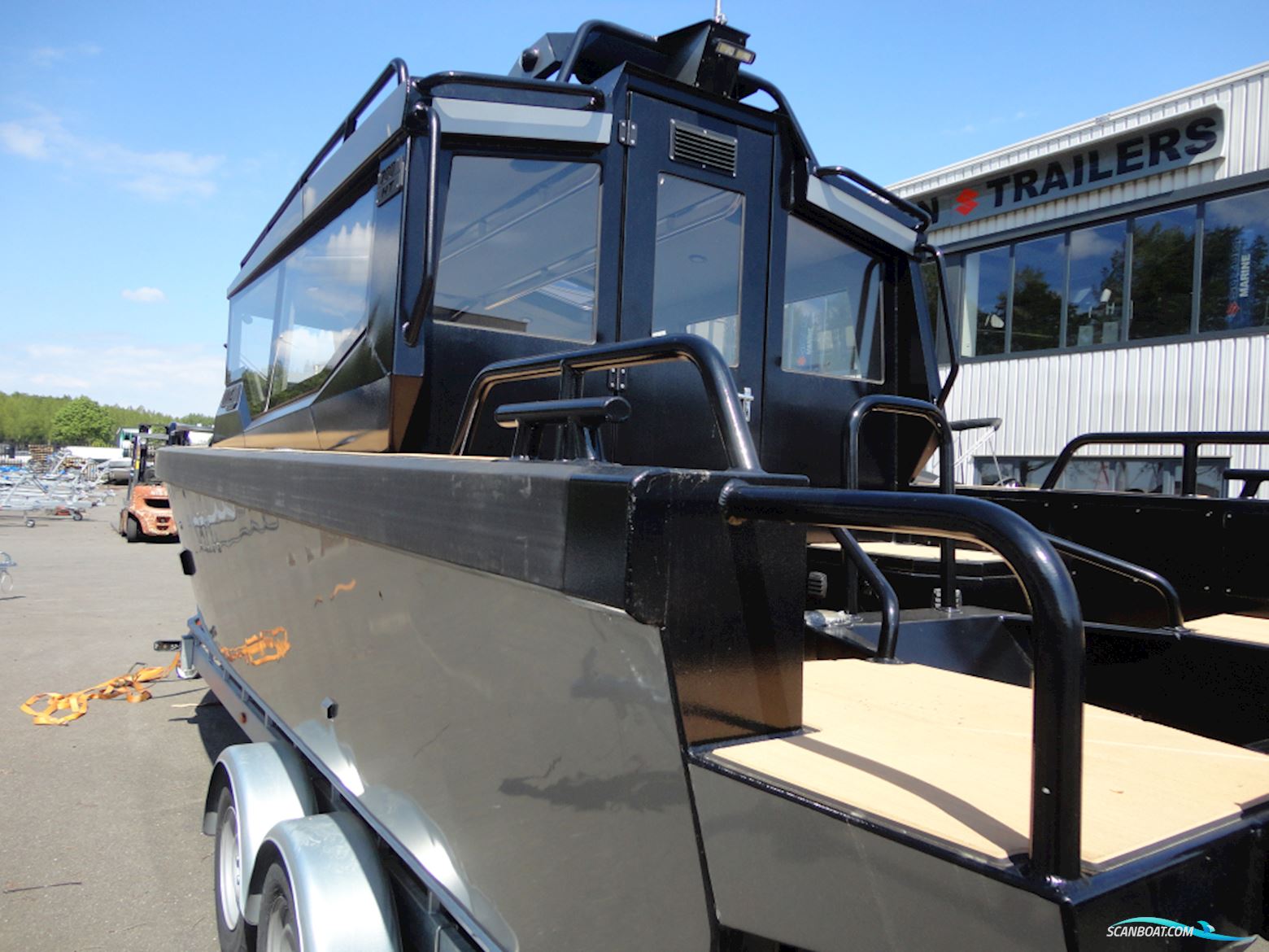 Ums Boat Cabin Cruiser