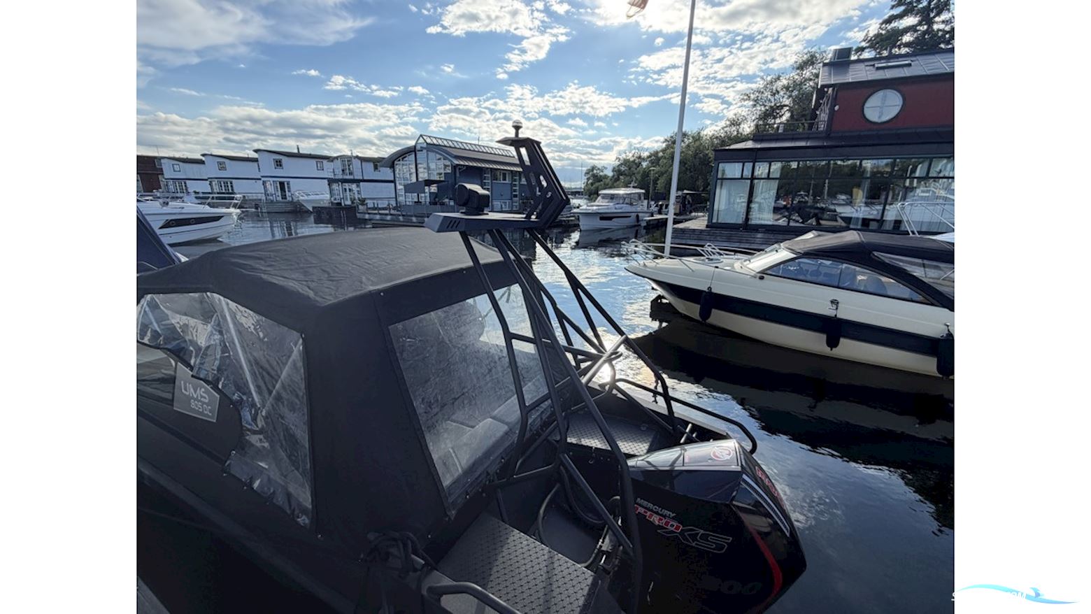 Ums Boats 805 DC